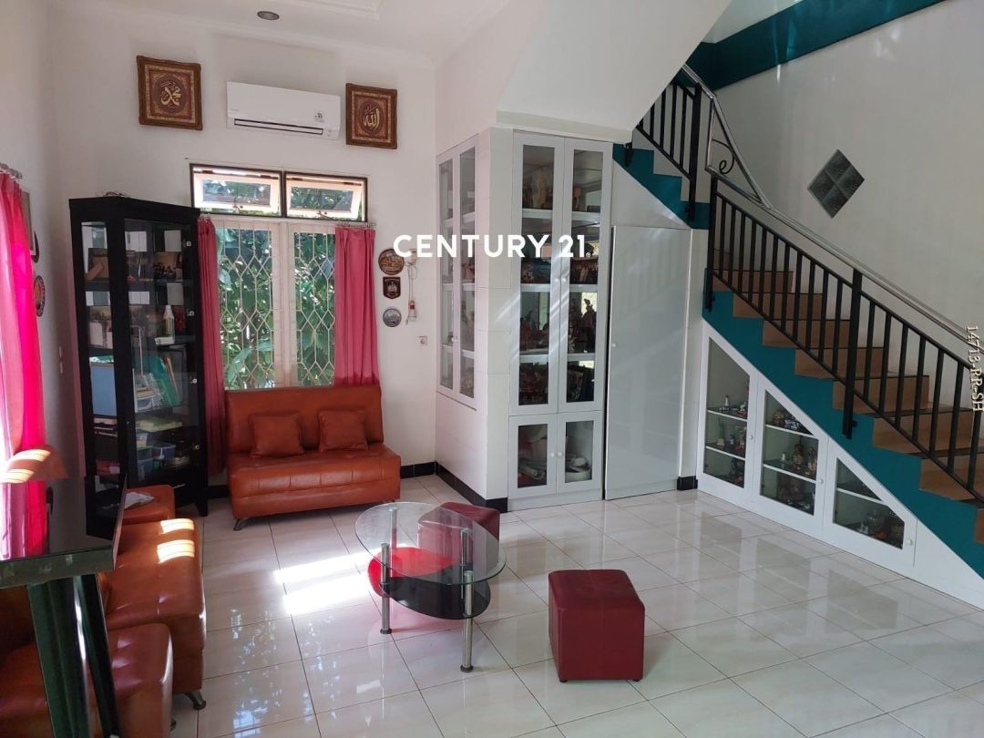 Dijual Rumah 2 Lantai Asri Terawat Dengan Balkon Di Tang Sel - BeliRumah