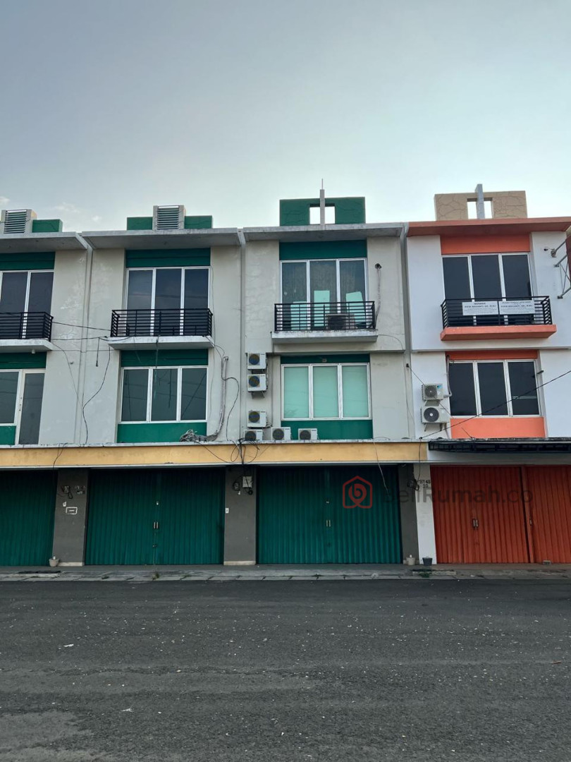 Dijual ruko sudah full renov 3 lantai di aralia harapan indah bekasi - BeliRumah