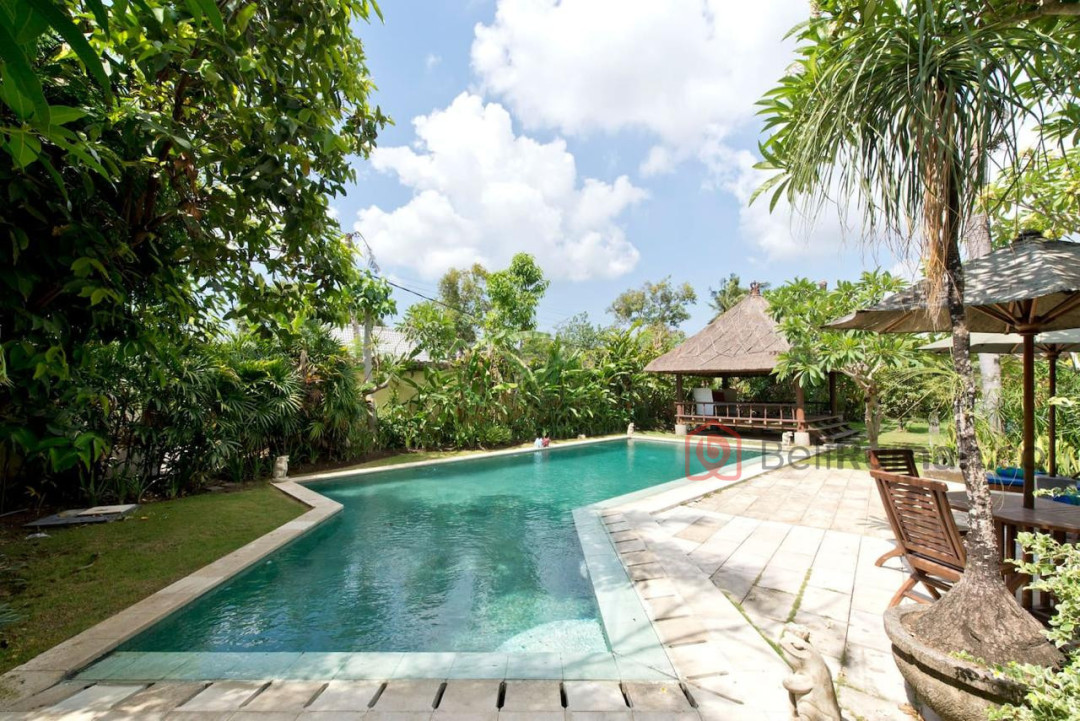 Di jual cepat villa di bali 4 kamar tidur siap huni di Canggu berawa - BeliRumah