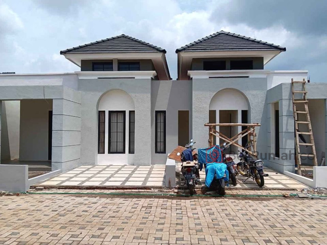 RUMAH BARU READY STOK FREE ALL FURNISH LOKASI KOTA MALANG - BeliRumah