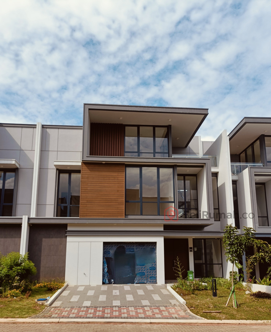 JUAL CEPAT HARGA MIRING! KOTAWISATA CIBUBUR 3 LANTAI. BURUAN! - BeliRumah