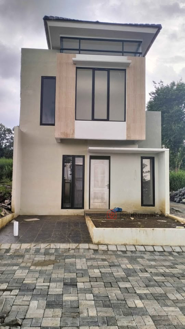 RUMAH 2 LANTAI READY UNIT LOKASI CEMOROKANDANG KOTA MALANG - BeliRumah