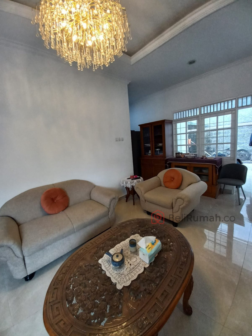 Dijual Rumah Siap Huni Bintaro Sektor 5 , 16671 - BeliRumah