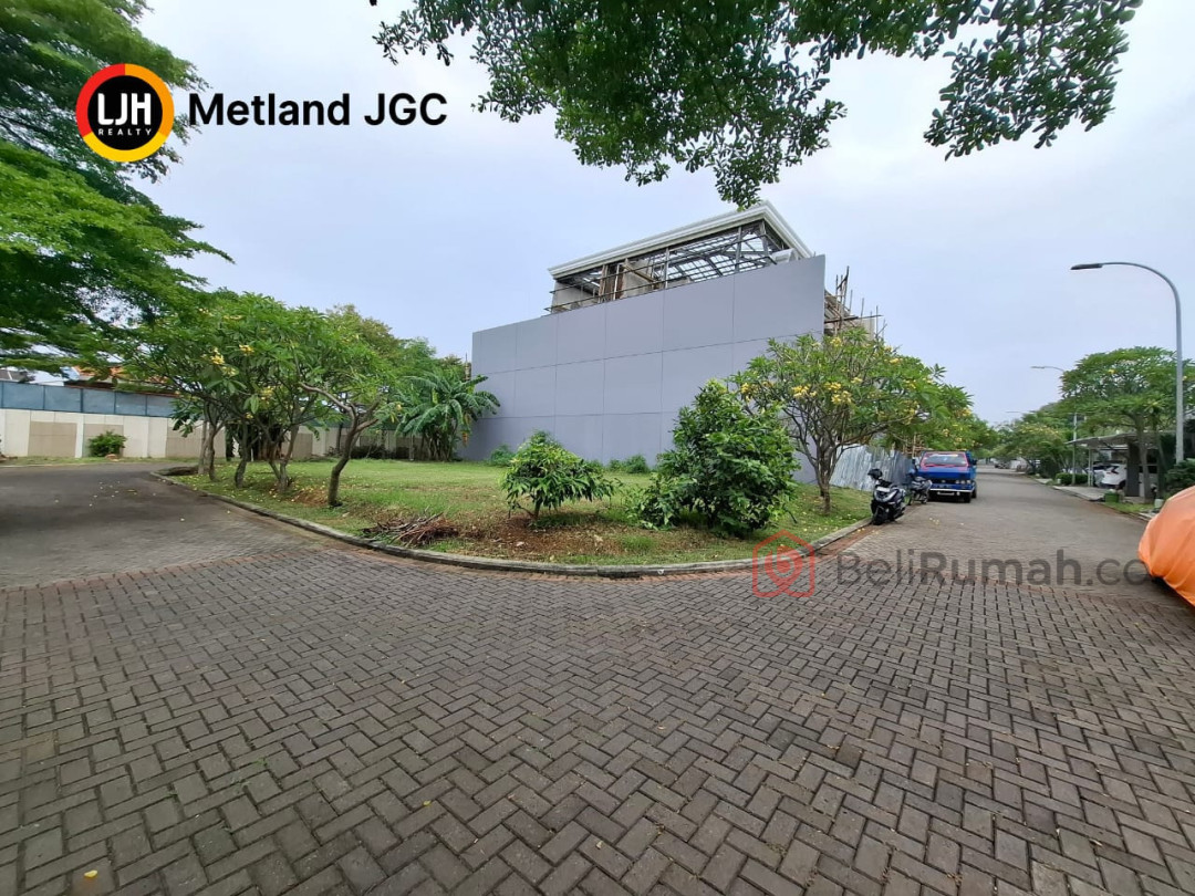 Dijual Kavling 3 sisi Luas 470 di Cluster Palm Spring JGC Jakarta - BeliRumah