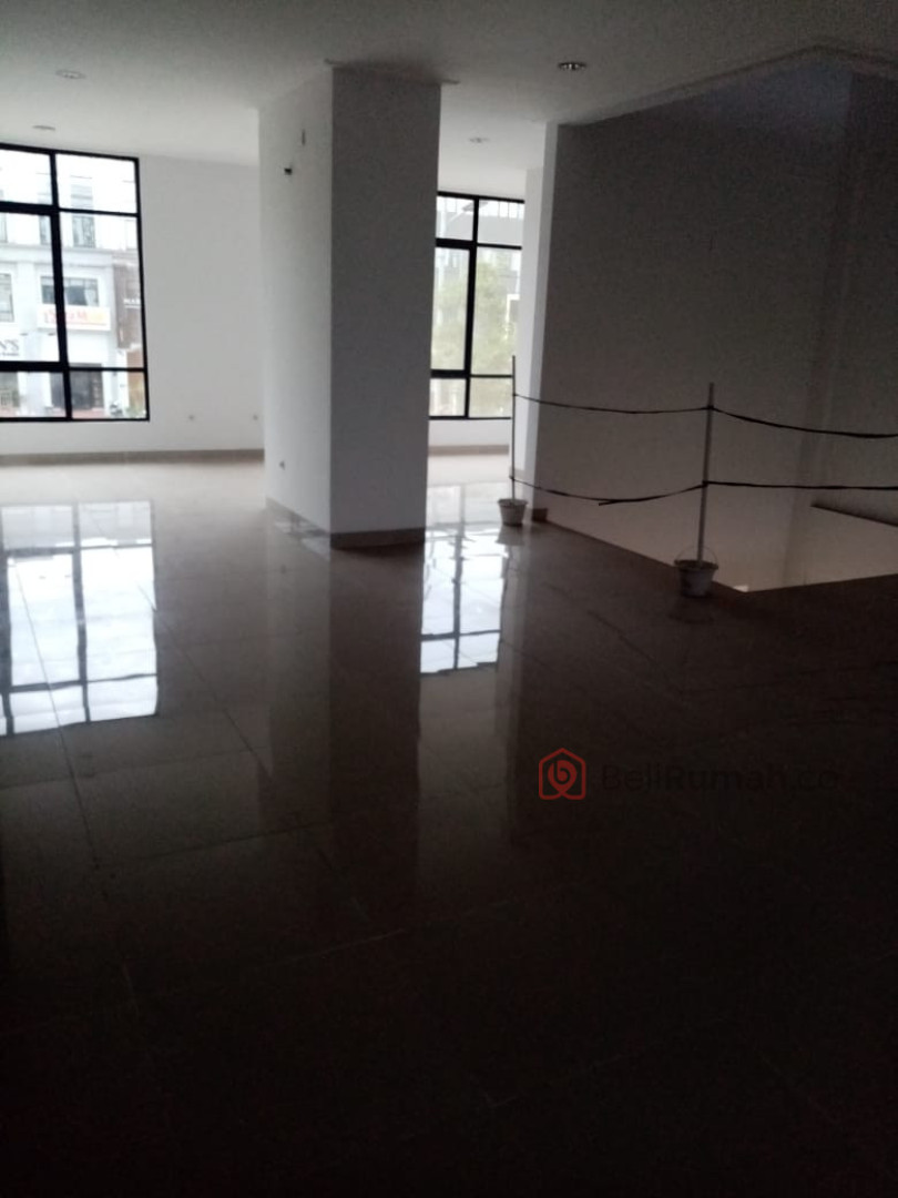Disewakan Ruko Gandeng Agung Sedayu Kelapa Gading Jakarta Utara - BeliRumah