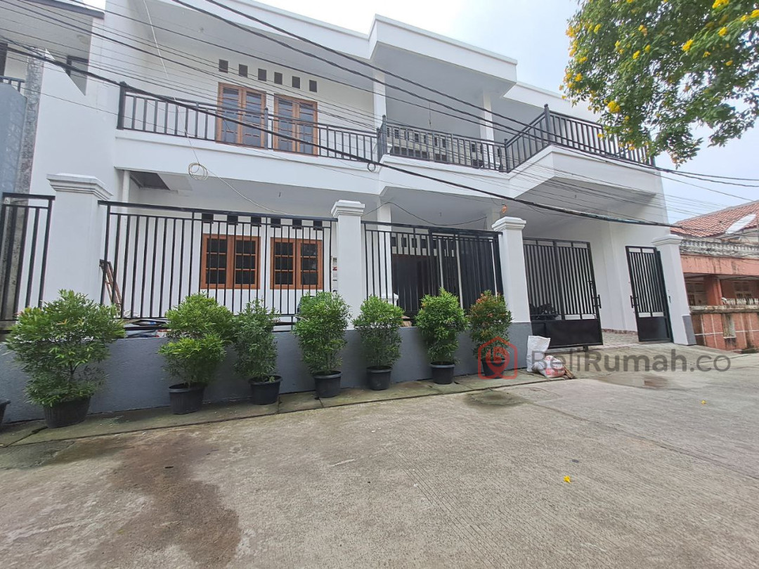 Rumah Baru 2.5 Lantai Full Renov Duren Sawit Jakarta Timur - BeliRumah