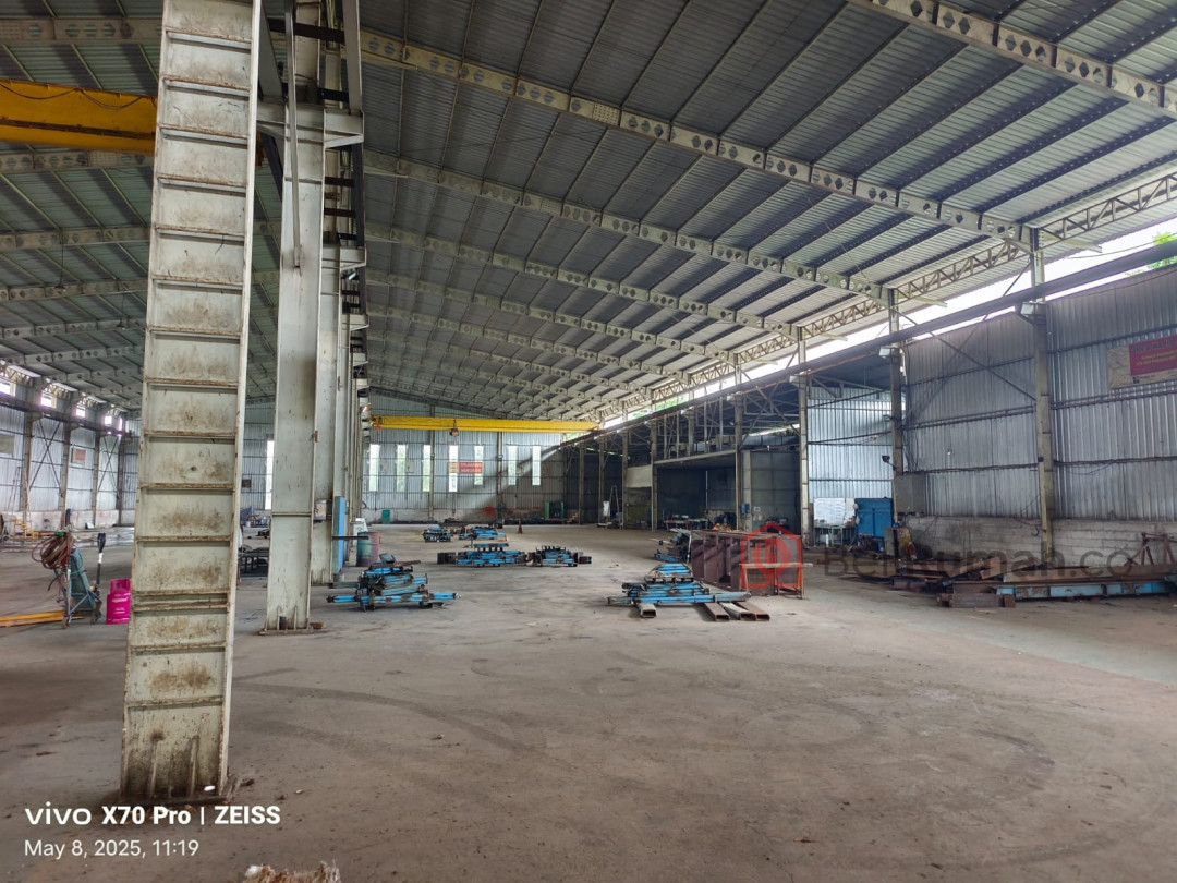 Di sewakan gudang ex workshop dekat tol di bekasi - BeliRumah