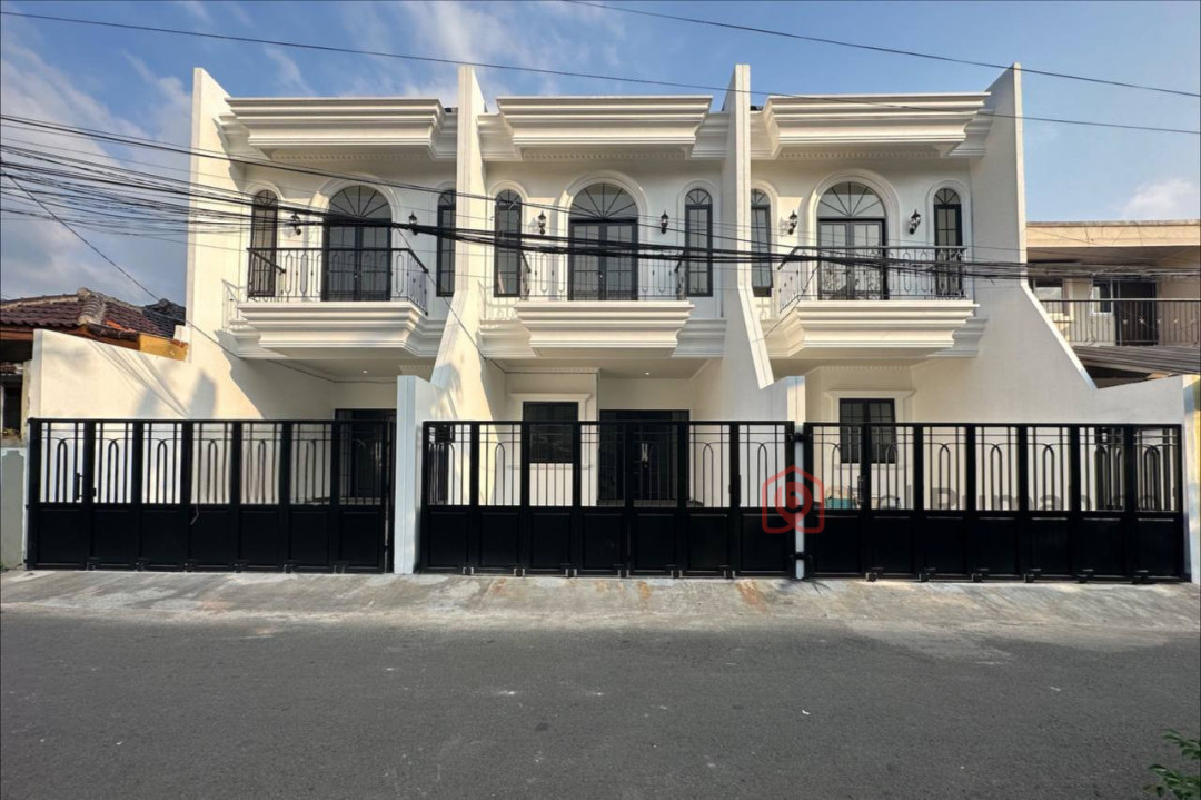 Dijual Rumah Baru 2 Lt American Classic Modern di Cipinang JakTim - BeliRumah